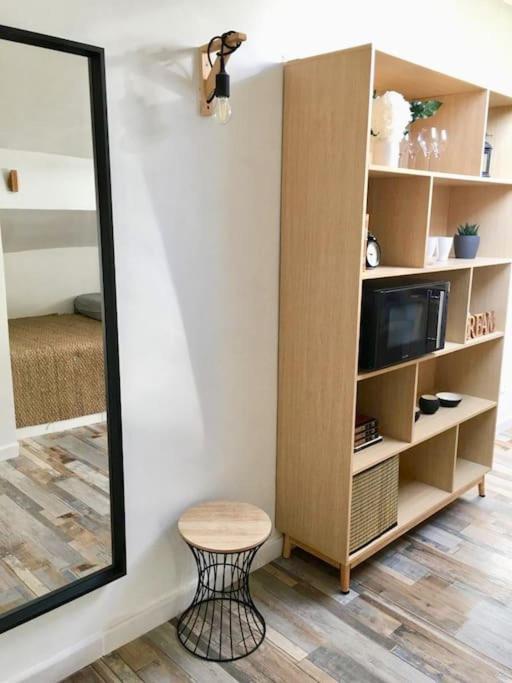 Apartment Sous Les Toits Tres Bien Place Et Climatise Montpellier